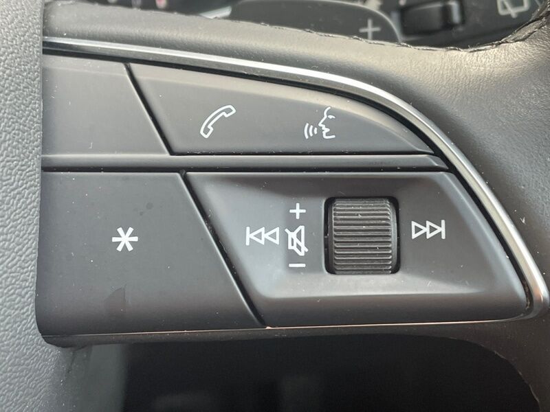 More views of Audi Q5