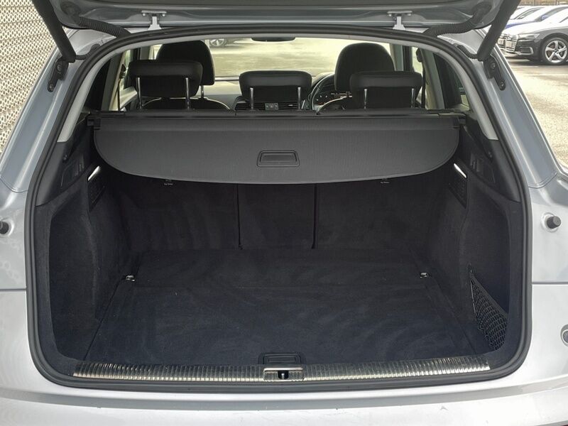 More views of Audi Q5