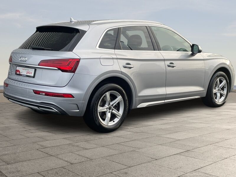 More views of Audi Q5