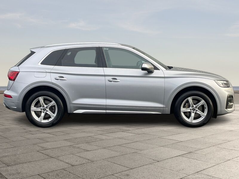 More views of Audi Q5