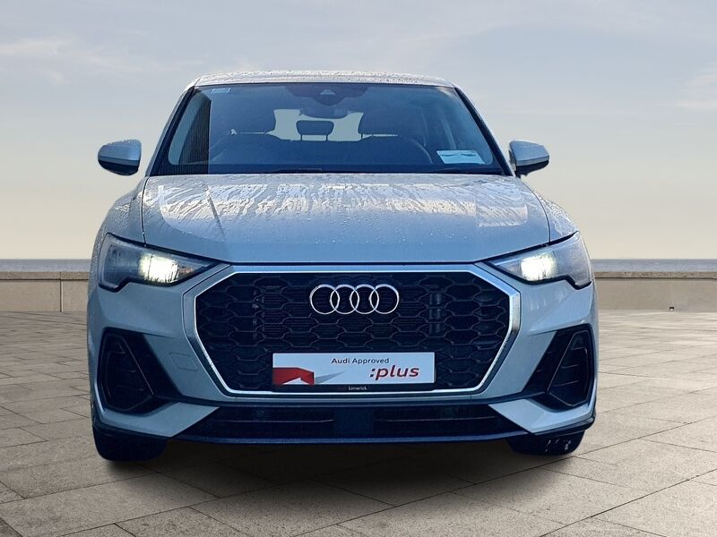 More views of Audi Q3