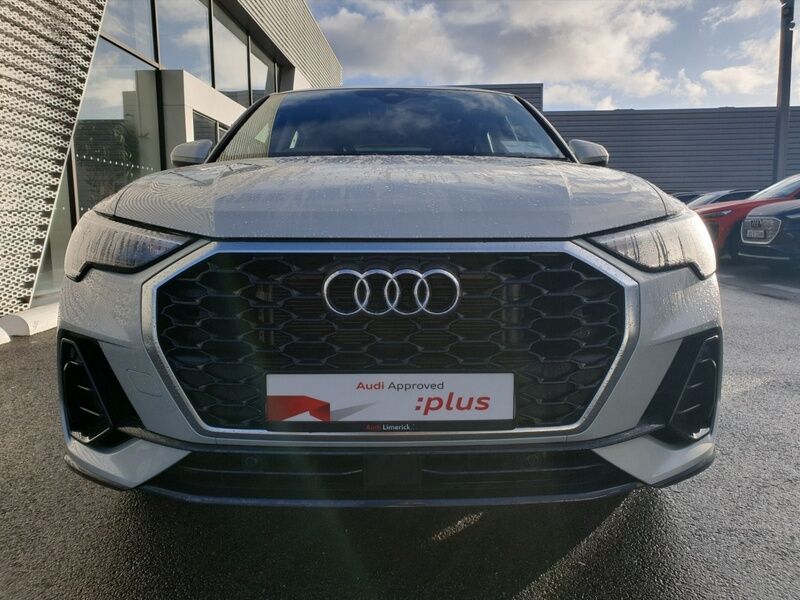 More views of Audi Q3