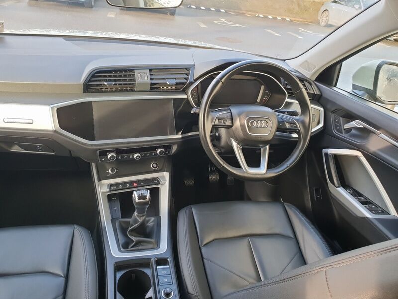 More views of Audi Q3