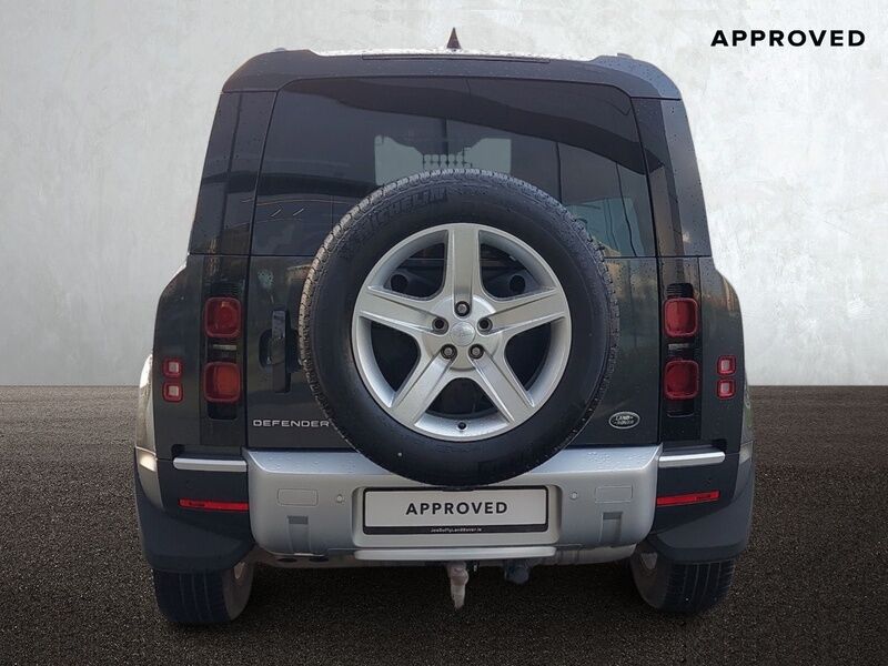 More views of Land Rover Defender