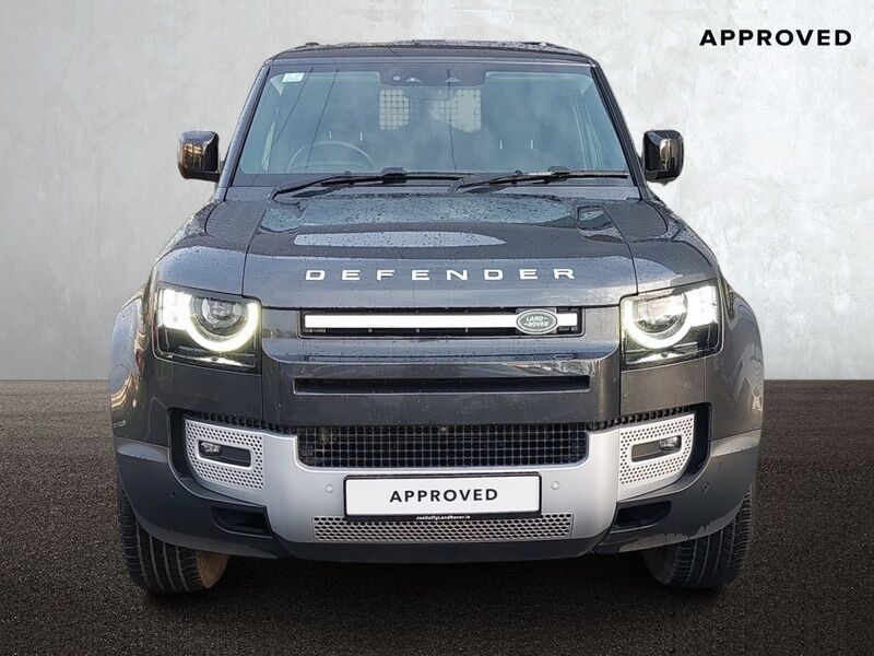 More views of Land Rover Defender