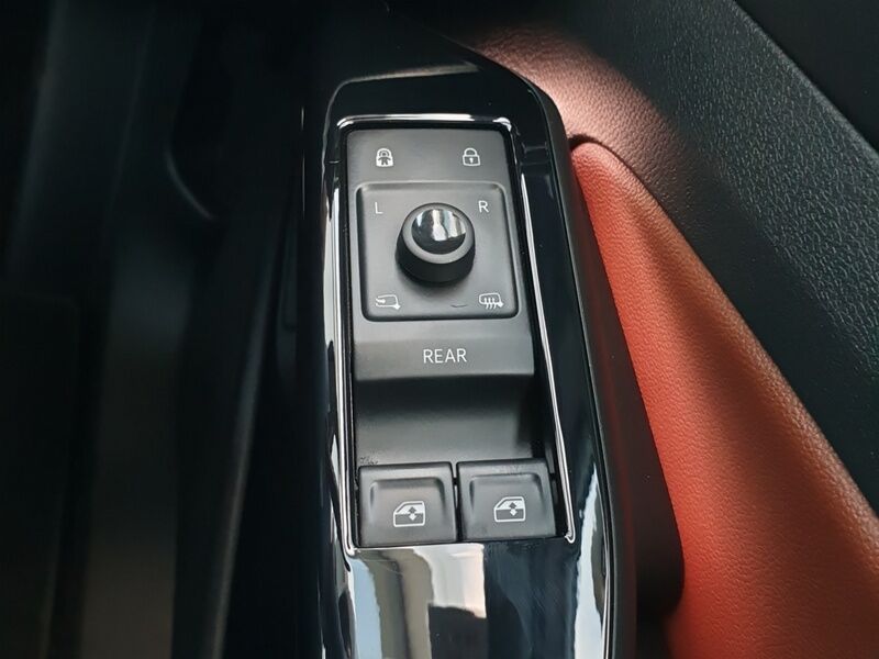 More views of Volkswagen ID.4