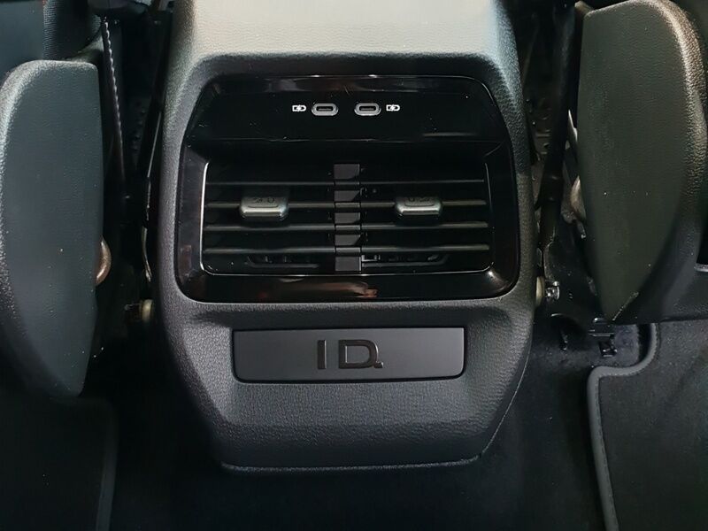 More views of Volkswagen ID.4