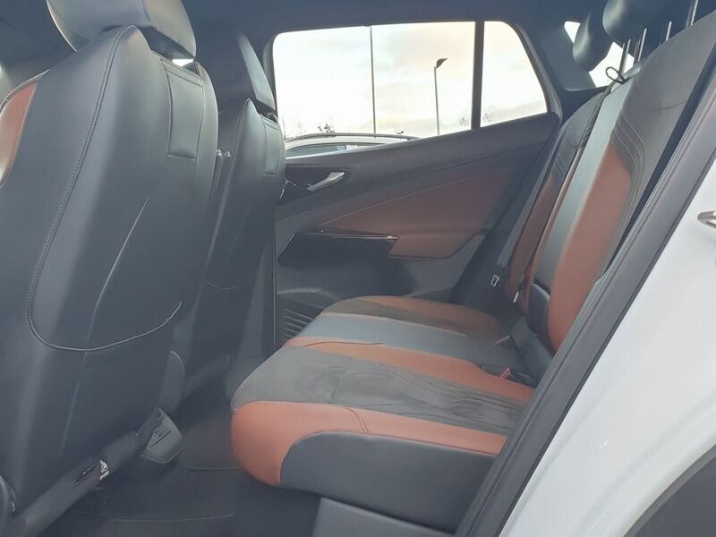 More views of Volkswagen ID.4