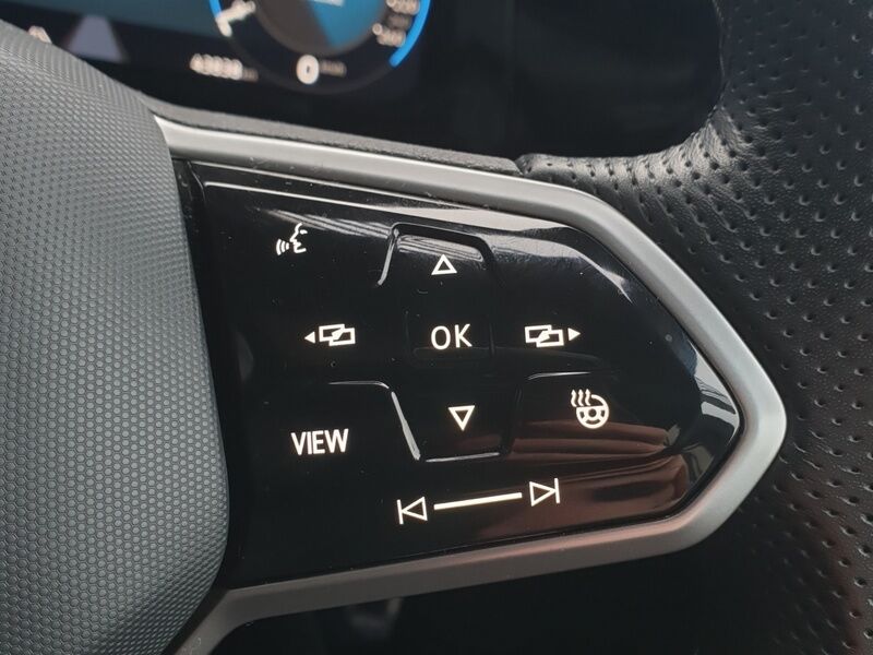 More views of Volkswagen Golf