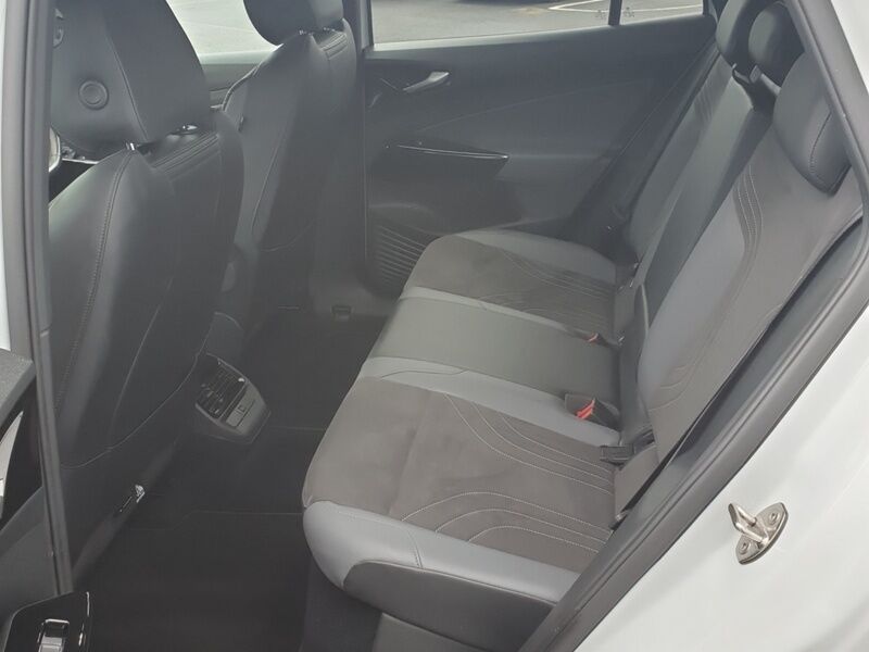 More views of Volkswagen ID.5