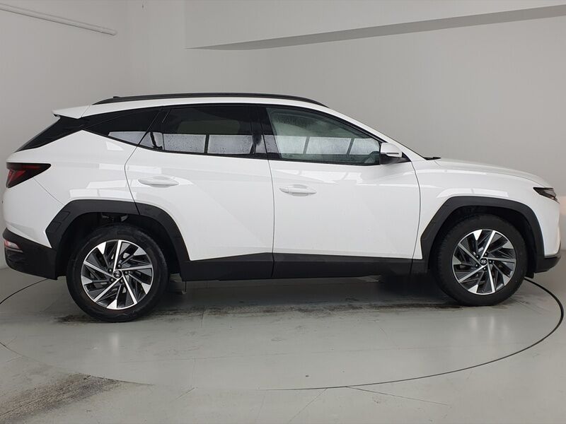 More views of Hyundai Tucson