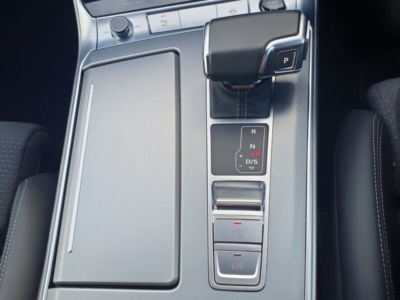 More views of Audi A6