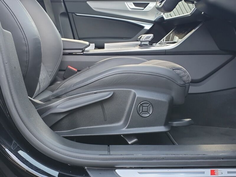 More views of Audi A6