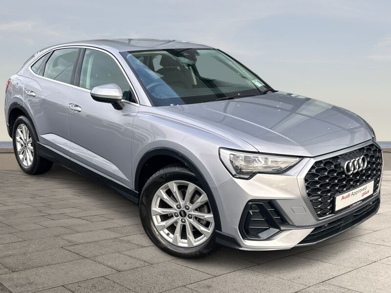 More views of Audi Q3