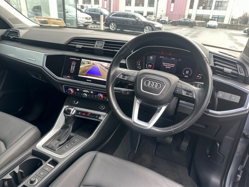 More views of Audi Q3