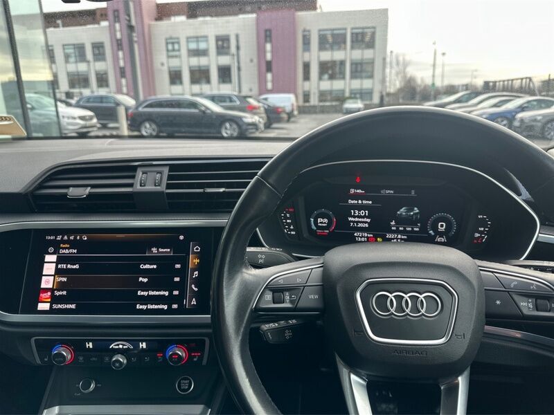 More views of Audi Q3
