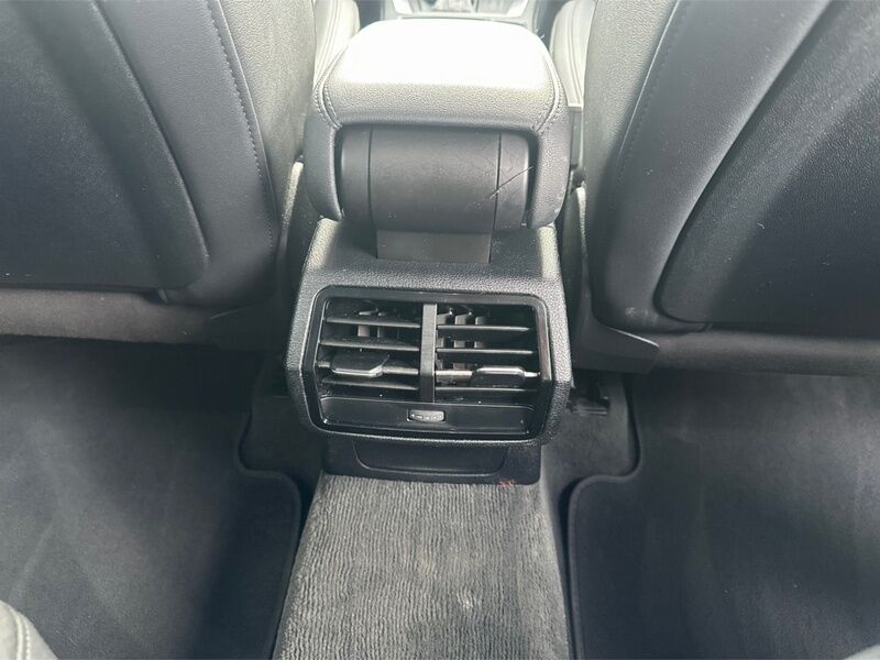 More views of Audi Q3