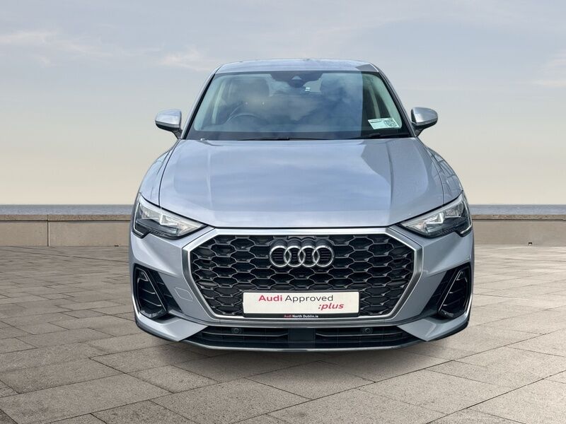 More views of Audi Q3