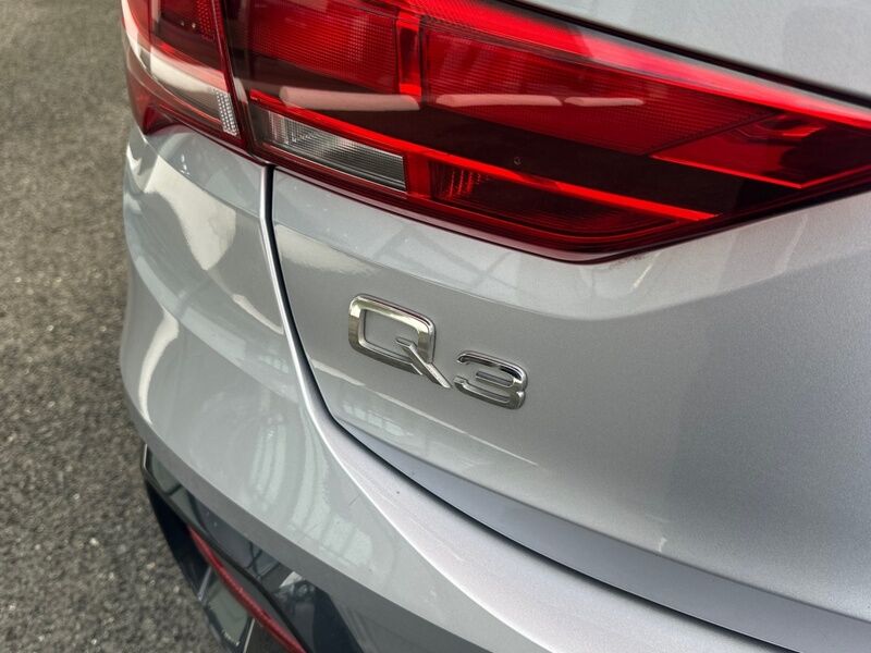 More views of Audi Q3