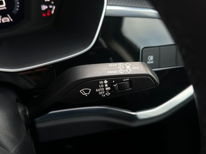 More views of Audi Q3