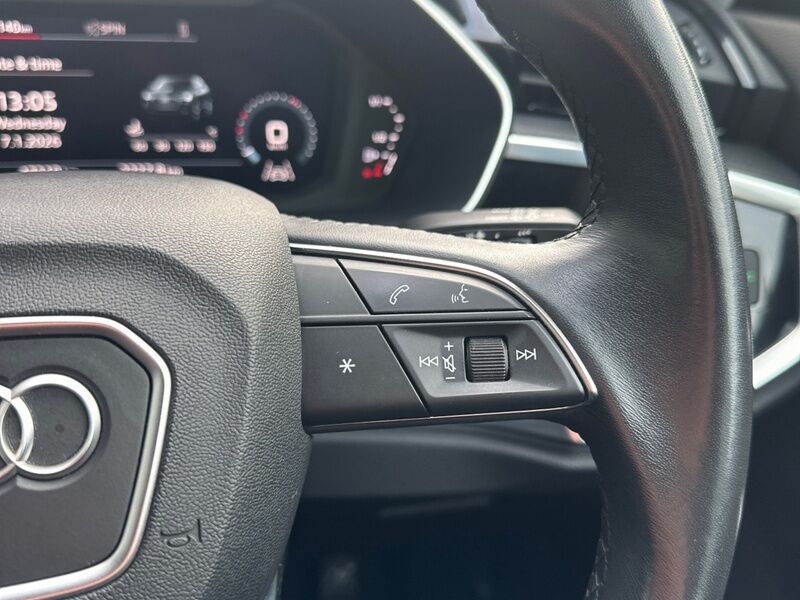 More views of Audi Q3