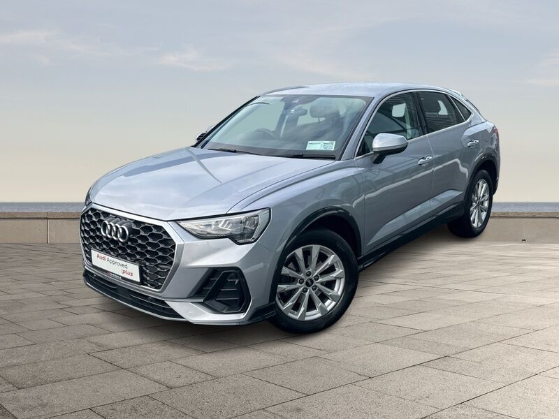 More views of Audi Q3