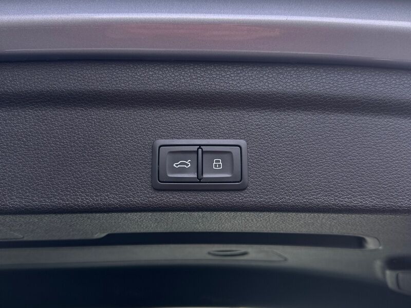 More views of Audi Q3