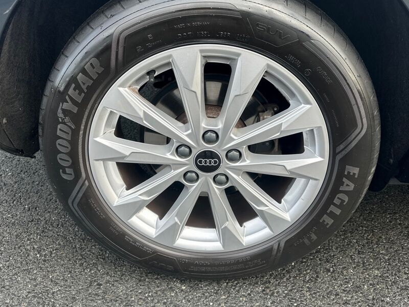 More views of Audi Q3