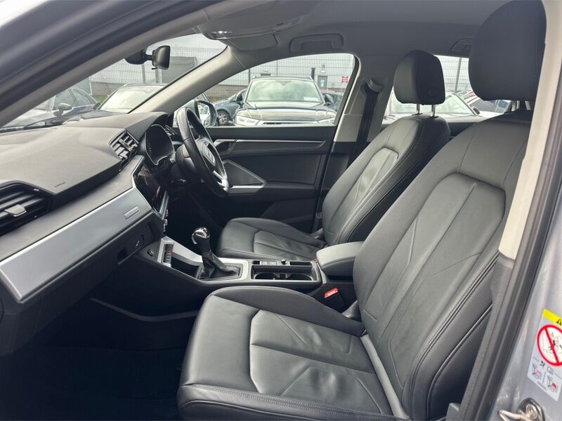 More views of Audi Q3