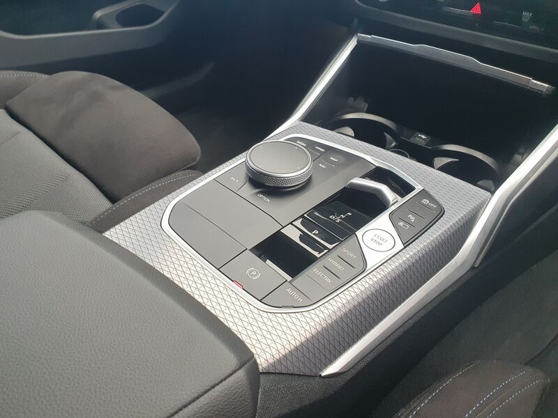 More views of BMW 3-Series