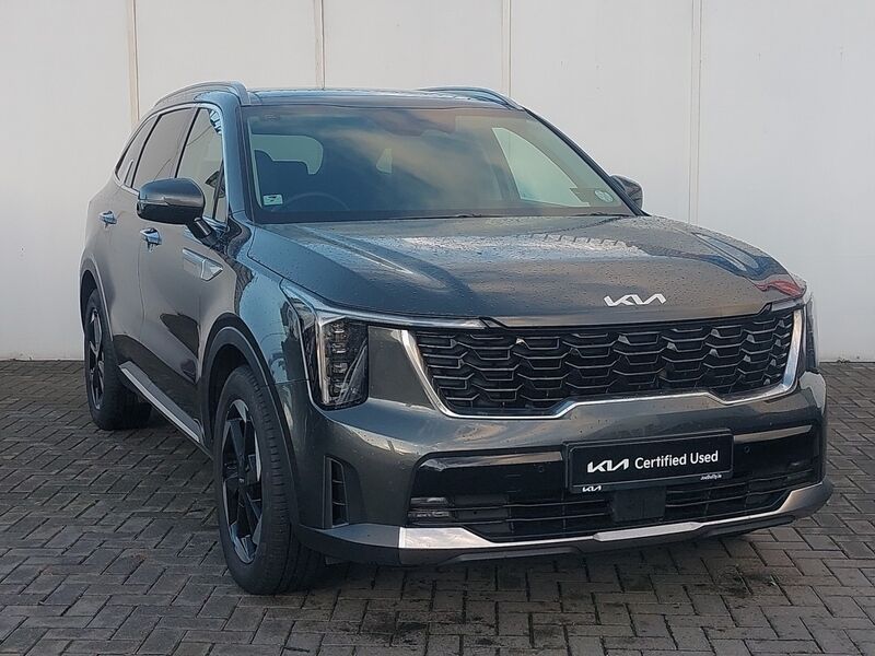 More views of Kia Sorento