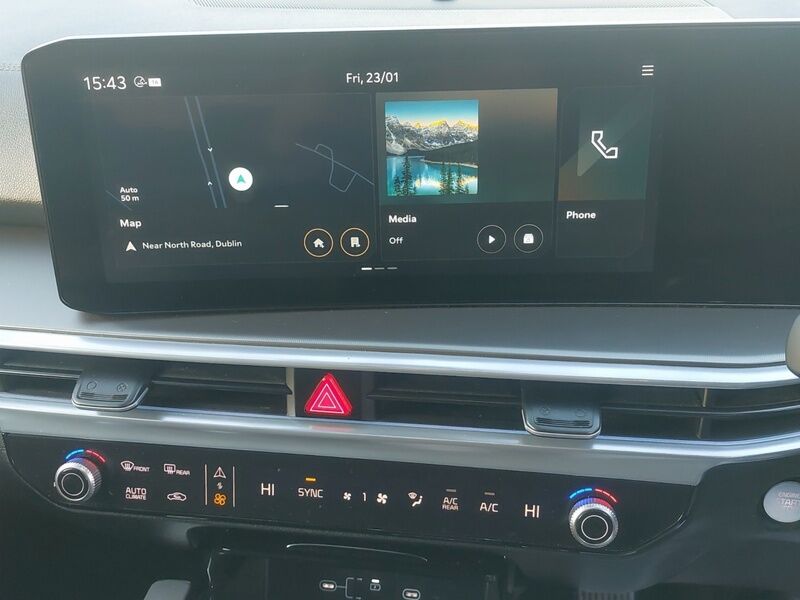 More views of Kia Sorento