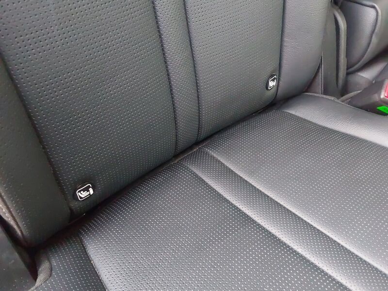 More views of Kia Sorento