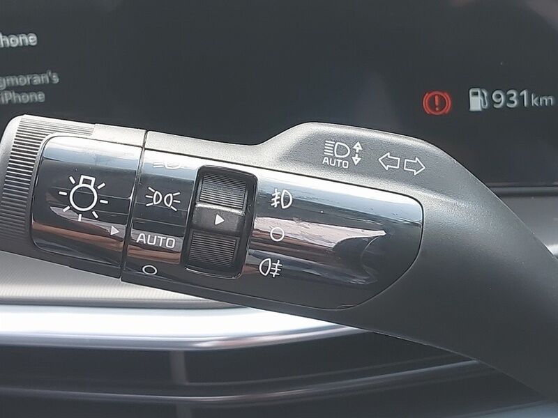 More views of Kia Sorento