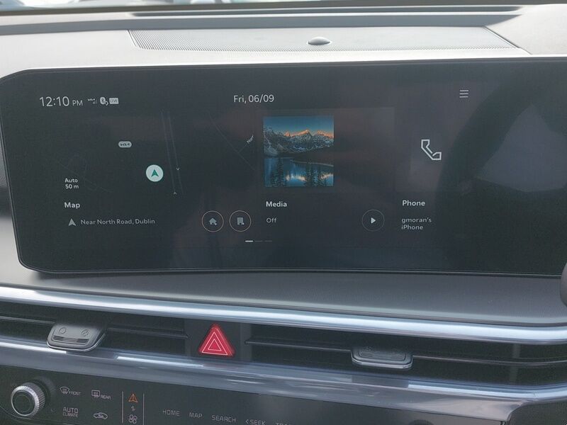 More views of Kia Sorento