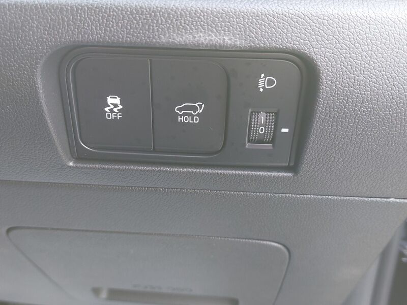 More views of Kia Sorento