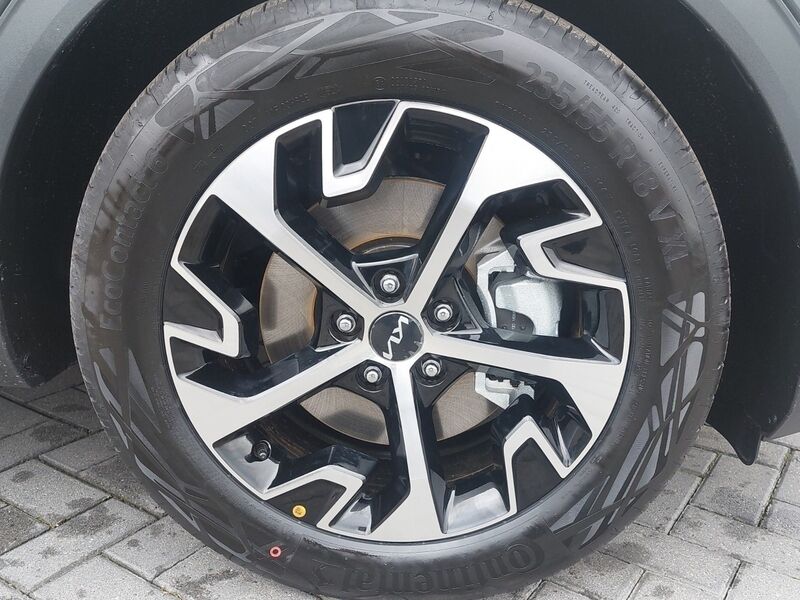 More views of Kia Sportage