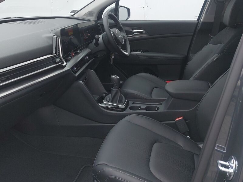 More views of Kia Sportage