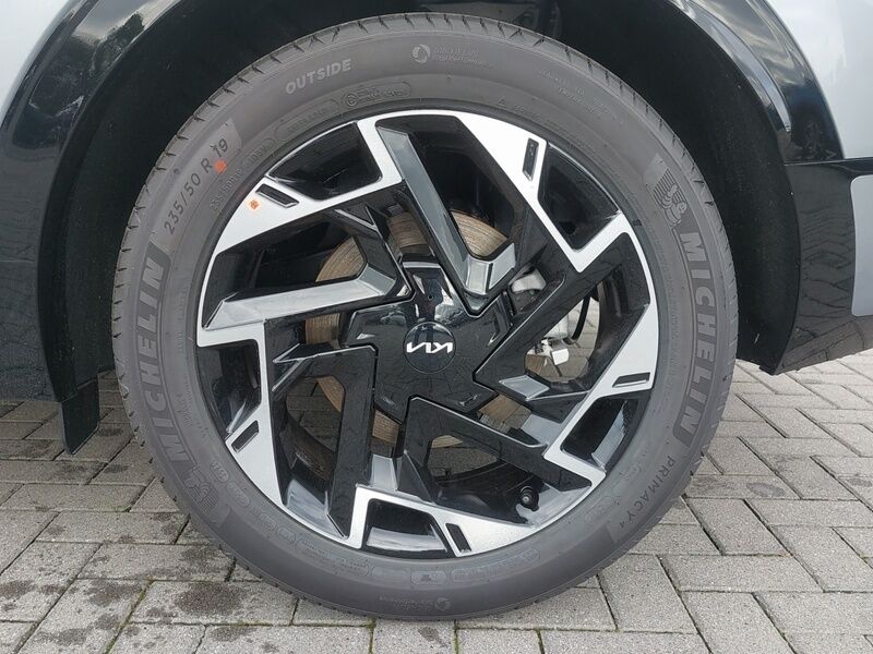 More views of Kia Sportage