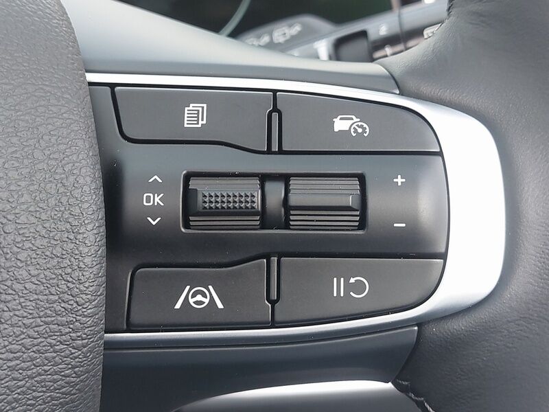 More views of Kia Sportage