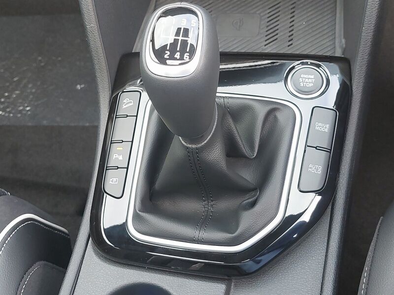 More views of Kia Sportage