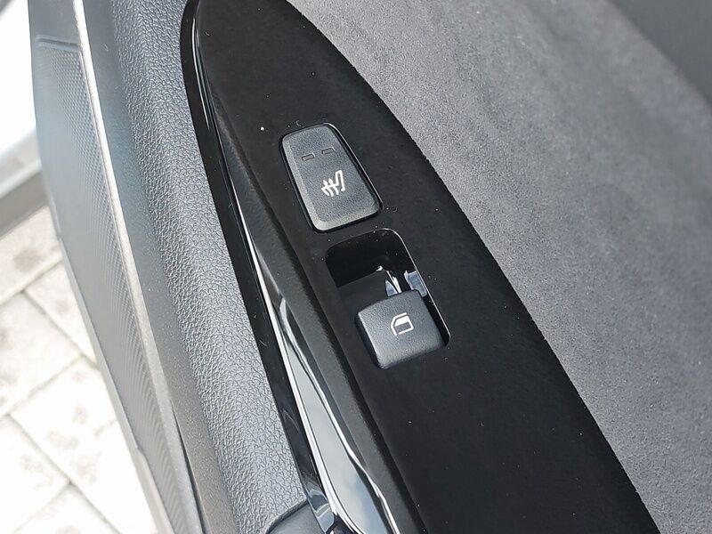 More views of Kia Sportage