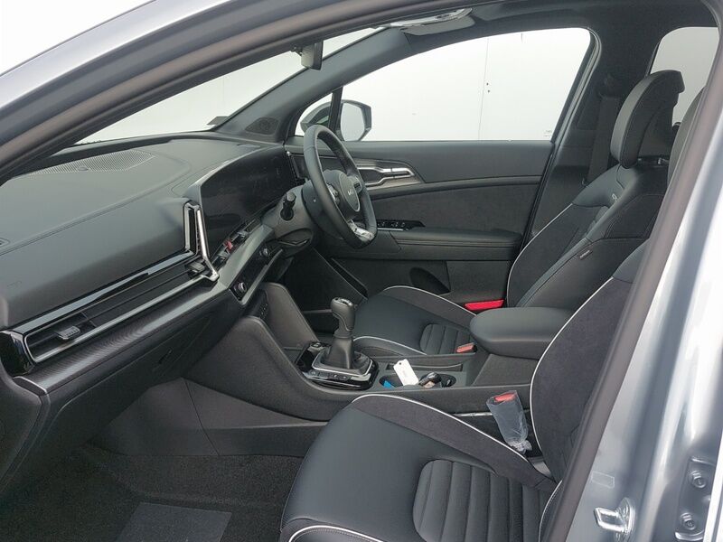 More views of Kia Sportage