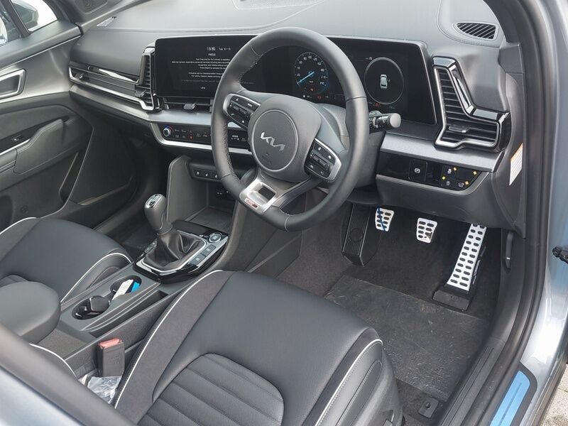 More views of Kia Sportage