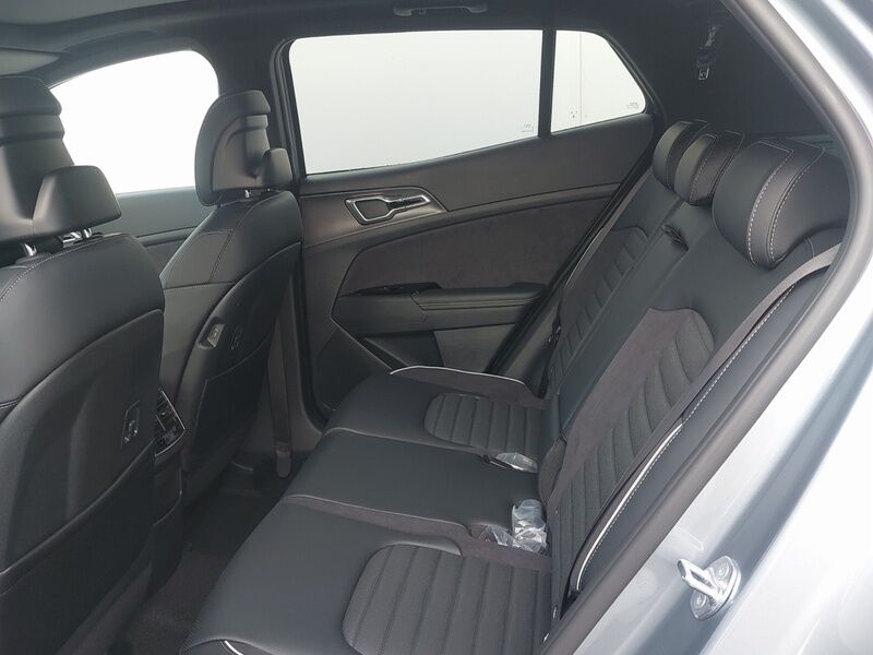 More views of Kia Sportage