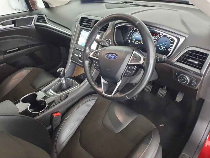 More views of Ford Mondeo