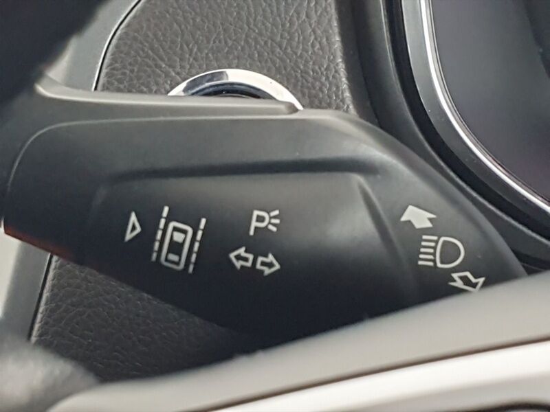 More views of Ford Mondeo