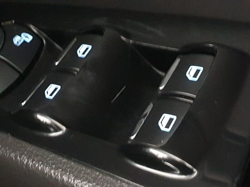 More views of Ford Mondeo