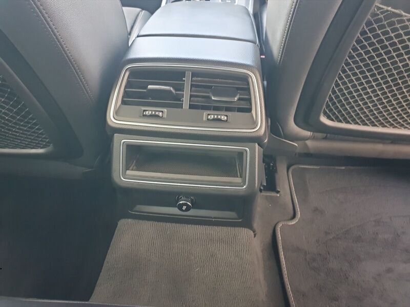 More views of Audi A6