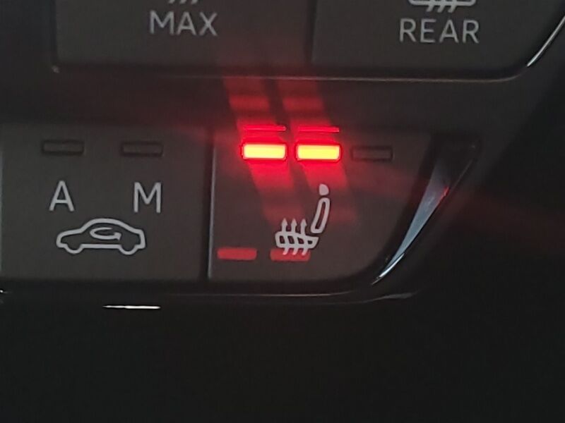 More views of Audi Q4 e-tron